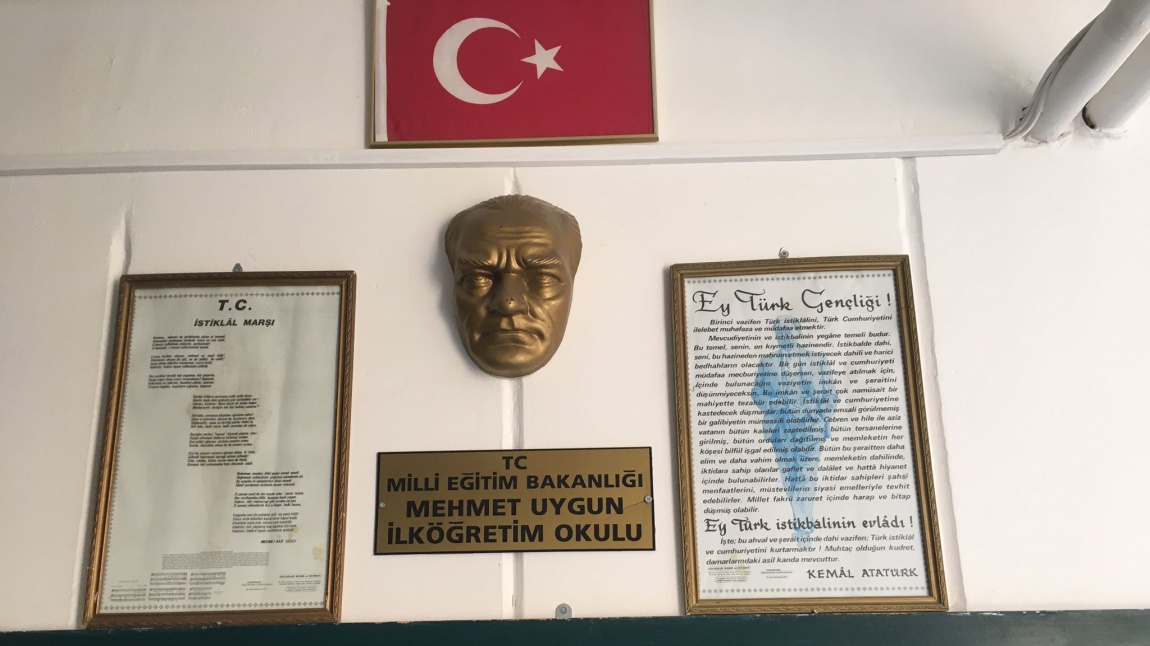 Okulumuzun Atatürk Köşesi ve Şeref Köşesi